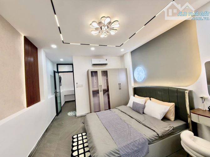 Bán Nhà Quận Bình Thạnh - Hàng hiếm hẻm xe hơi 6m khu trung tâm sát Quận 1 - 8