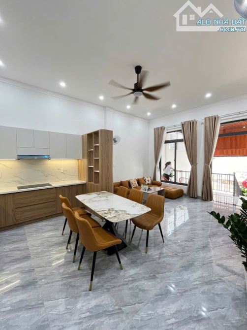 NHÀ ĐẸP HẺM Ô TÔ GẦN NGÃ 3 Y WANG MAI THỊ LỰU - Loctran - 9
