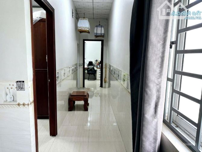 NP356 nhà đẹp dân cư đông đúc. Khu xóm đạo an ninh