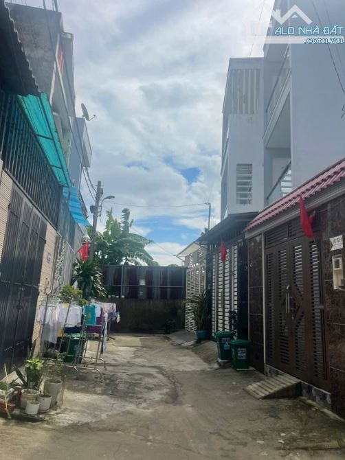 Bán Căn Nhà Vị Trí cực ky đắc Địa Đường Ngô Chí Quốc p.Bình Chiểu Thủ Đức, 3 Lầu, 3PN, HXH