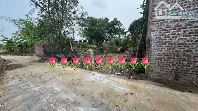 Bán Đất-Xã Minh Trí(Sóc Sơn)- 360M2- 7,55Tỷ- Đường Thông Ô Tô Chạy Vòng Quanh