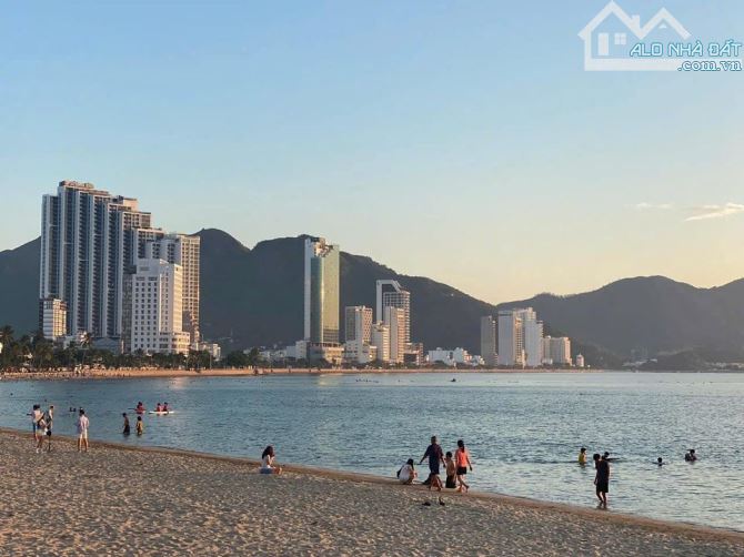 Bán đất đường Hòn Chồng gần bãi tắm biển Nha Trang 97m2