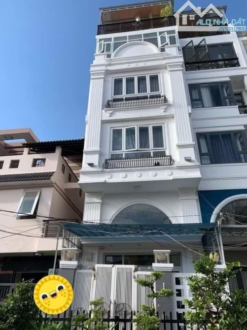 Bán nhà đường Nguyễn khoái quận 4