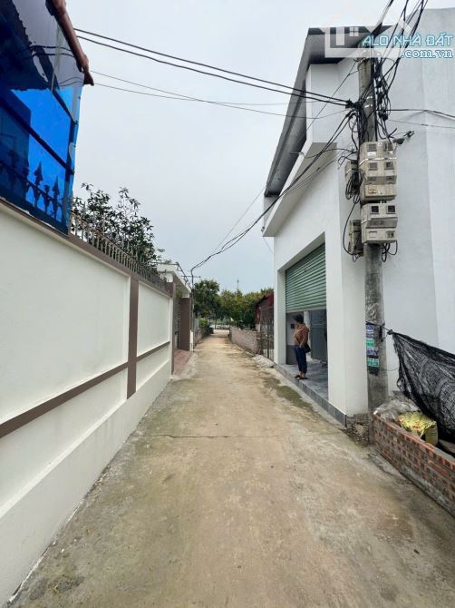 Cần bán 2 lô đất 90,1 và 94,5m tại Phú trạch
