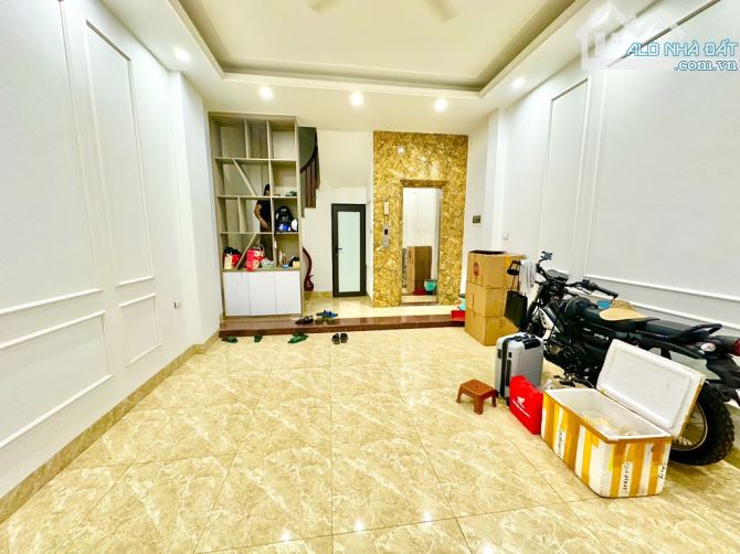 Bán nhà Kim Giang, Thanh Trì, Phân lô, Gara ô tô, Gần phố, Sd 40m2, 12.5 Tỷ