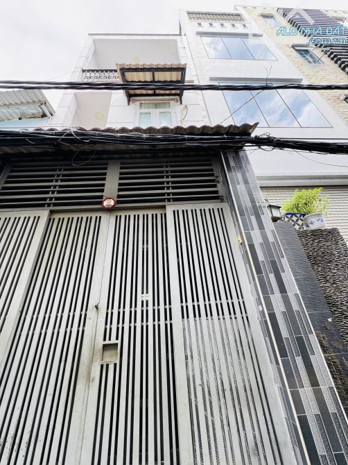 3 LẦU 3 GÁC TỚI NHÀ HẼM RỘNG RÃI THÔNG TỨ TUNG - NỞ HẬU CHÀ BÁ