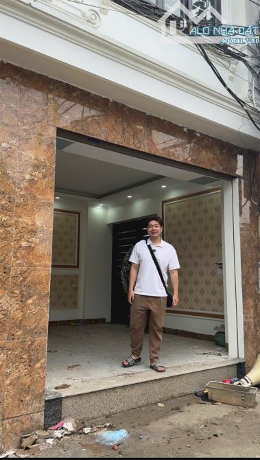 Bán nhà MP Tả Thanh Oai 40m², 6T thang máy, lô góc, ô tô vào nhà, KD đỉnh, 6,85 tỷ,0