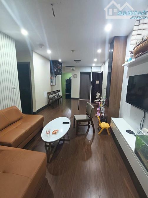 Em có chục căn chung cư cao cấp Helios 75 Tam Trinh - Minh Khai 2 ngủ 2 vs