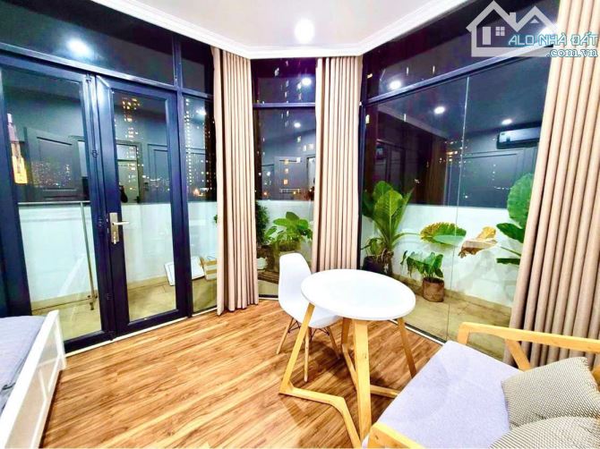 Bán CHDV phường Thảo Điền, Quận 2 DT 8 x 22m 5 TẦNG ST+TM. HĐT 200tr/ tháng. Giá 43,9 tỷ