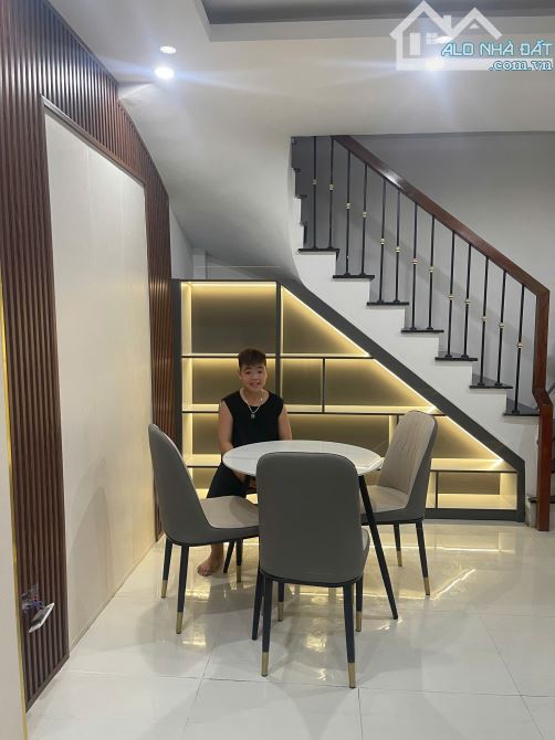 Chính chủ bán nhà 5 tầng Số 12A Ngõ 213 Tân Mai Dt 32m Giá 6,9 tỷ - 1
