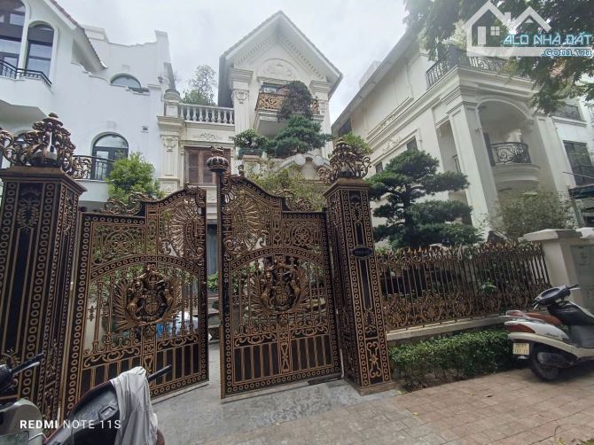 BIỆT THỰ SONG LẬP HOA SỮA ĐẲNG CẤP THƯỢNG LƯU VINHOMES RIVERSIDE PHÚC LỢI LONG BIÊN