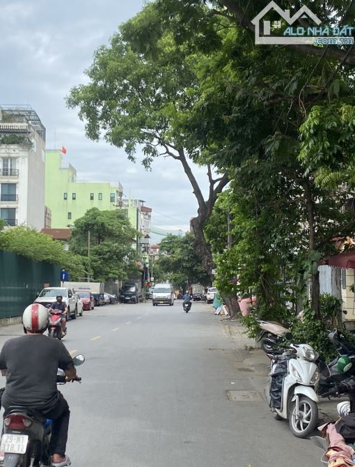 BÁN NHÀ HOÀNG MAI PHÂN LÔ 6 TẦNG THANG MÁY MỚI CỨNG 60M 14.5 TỶ