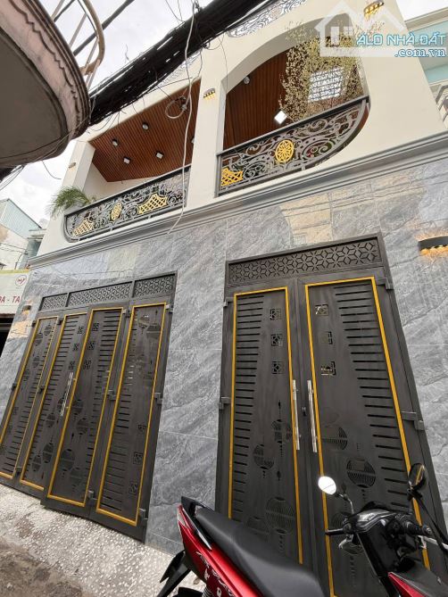 QUANG TRUNG, P.11, GÒ VẤP – 80m²- NGANG 6.5M NỞ HẬU – 2 TẦNG – 4PN (1 PN trệt) –  6.x Tỷ