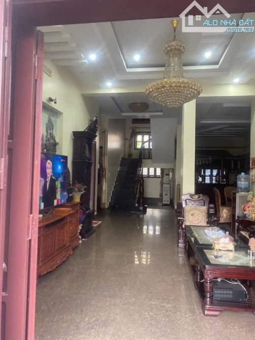 Cần bán căn biệt thự đơn lập sân vườn trục chính Khu đô thị PG An Đồng.