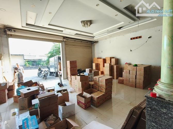 Giảm 600tr, nhà  2 mt QL 1A, đang cho thuê , 8.2x39.2, 2 tầng, Trảng Bom,