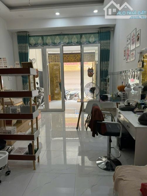 GIÁ 7 TỶ SIÊU HIẾM -LÊ TRONG TÂN-BÌNH TÂN - KHU KD ĐS NGANGH NGHỀ - 4 TẦNG  - 80M2 - PH