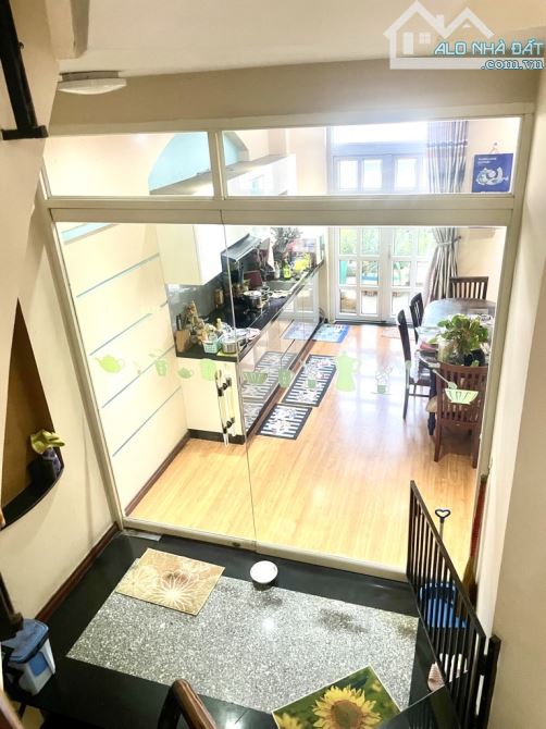 Bán nhà mới 4 tầng đường ô tô Ung Văn Khiêm .Diện tích 103 m2. Giá 18.5 tỷ ,P17 Bình Thạnh - 11