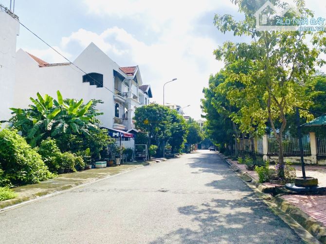 Bán Đất 119m2(7mx17m) Giá Chỉ 20 Tỷ-KDC Sông Giồng,An Phú,Quận 2-Vị Trí Đẹp - 1