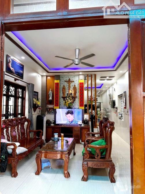 NP356 nhà đẹp dân cư đông đúc. Khu xóm đạo an ninh - 1
