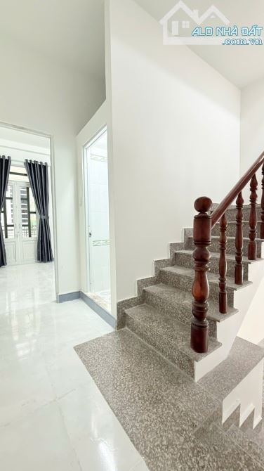 BÁN NHÀ RIÊNG - ĐHT 23 - 25M2 - 3 TẦNG - 3PN - 1,95 TỶ - QUẬN 12 - 1