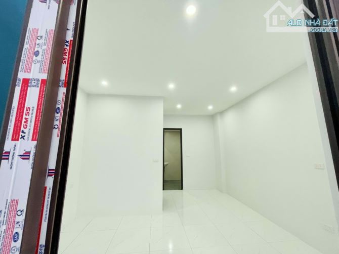 NHÀ LIÊN MẠC -BẮC TỪ LIÊM 30M 5 TẦNG MT 4,3 m 50M RA Ô TÔ ,KHU VỰC TƯƠNG LAI ,GIÁ NHỈNH 5T - 1
