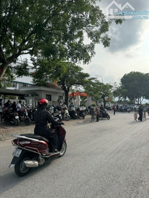 🏡ĐÔNG ANH -ĐẤT VUÔNG ĐẸP- Ô TÔ TẢI ĐỖ CỬA- GIÁ ĐẦU TƯ - CHỈ 5 TỶ NHỈNH - 1