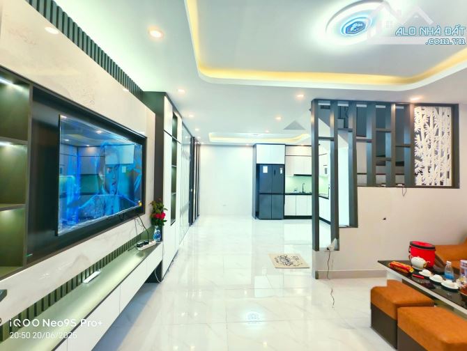 Đống đa Khâm Thiên nhà mới nội thất xịn, vài bước ra mặt phố, VIP 4 tầng 50m chỉ 9.3 tỷ - 1