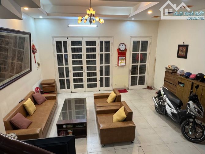 Ngô thì nhậm 51m, 4 tầng, ô tô tránh, kinh doanh giá 11 tỷ - 1