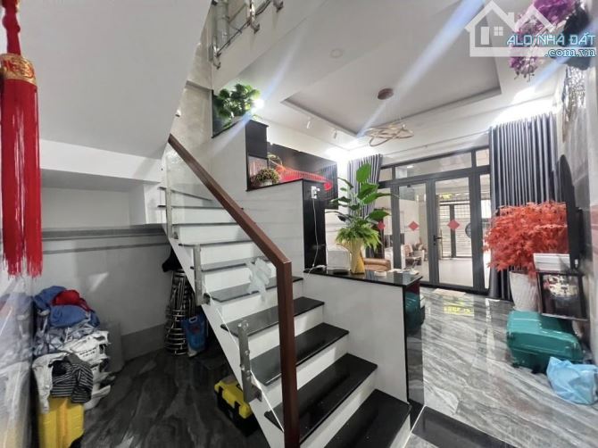 HÀNG HIẾM 8,3 tỷ/ 87m2  TĂNG NHƠN PHÚ A - 1