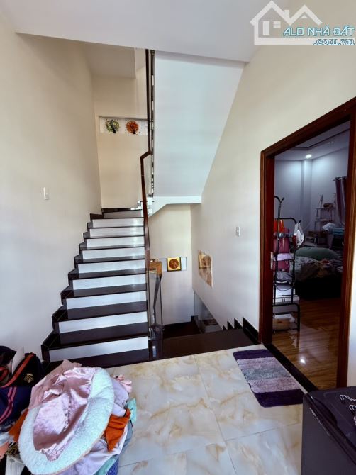 SIÊU PHẨM BIỆT THỰ 2 MẶT TIỀN Quận 8 Ngang Khủng 9m Dài 17m 4Tầng ĐẲNG CẤP CHỈ 15 Tỷ TL - 1