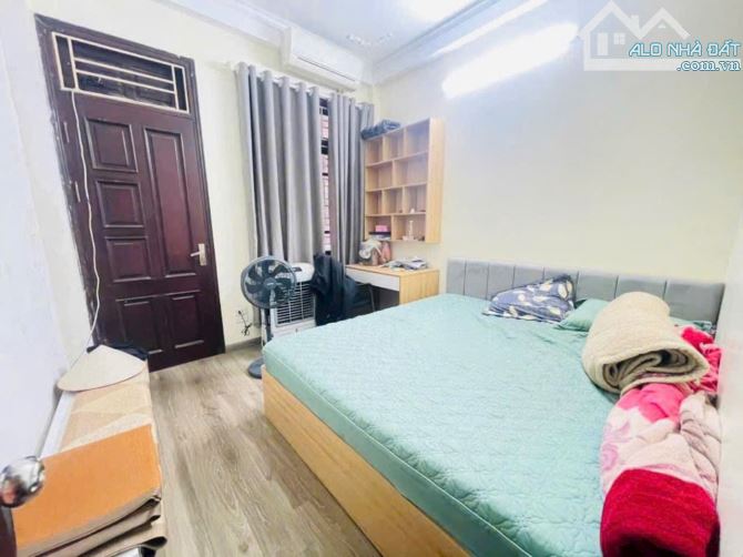 Bán nhà phố Minh Khai 42m2, ngõ nông,mặt ngõ rộng gần ô tô, nhà xây chắc - 1