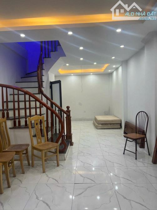 NHÀ MỚI LIÊN MẠC - Ô TÔ TRÁNH TRƯỚC CỬA - NGÕ THÔNG - 36M2, 4 TẦNG, MT 4M, 5,6 TỶ - 1