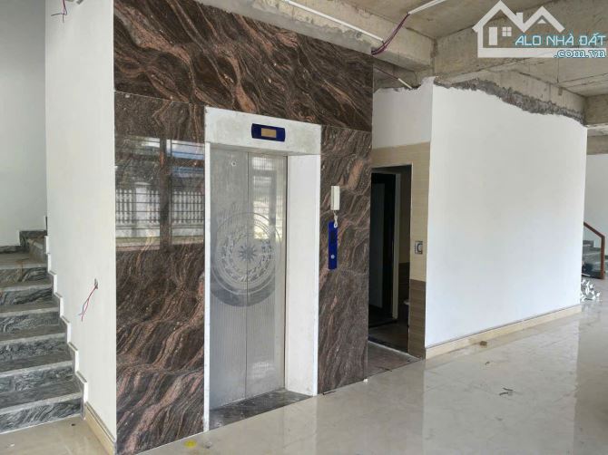Cần bán 4 căn shop liền kề liền nhau chân chung cư La Fortuna Vĩnh Yên - 1