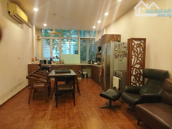 BÁN NHÀ PHÂN LÔ NGUYÊN HỒNG ĐỐNG ĐA 45M 6 TẦNG GARA THANG MÁY VỈA HÈ KINH DOANH GIÁ 20 TỶ - 1