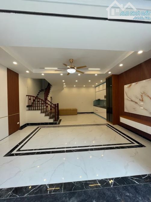 Siêu đẹp mặt tiền rộng nhà 5.1m 5 tầng diện tích 50m chỉ 9 tỷ có thương lượng giá đầu tư - 1