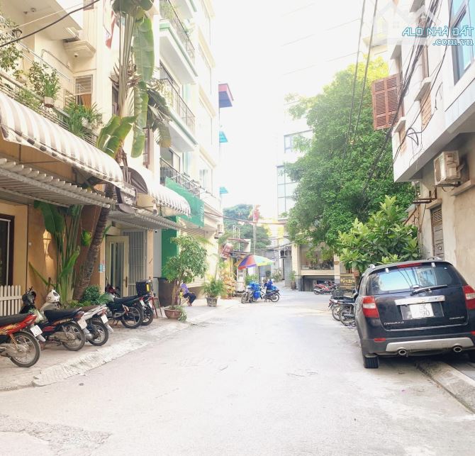 LÔ GÓC PHÂN LÔ NGUYỄN KHÁNH TOÀN OTO TRÁNH VỈA HÈ KINH DOANH TỐT 90m MT 6m 33.8 Tỷ - 1