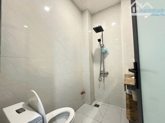 NHÀ BÁN NGAY EMART HẺM XE HƠI 7 CHỖ ✈️THIẾT KẾ 2 TẦNG NHÀ ĐẸP✈️ 4.2X13 - DTCN 58M2 GIÁ 6,7 - 13
