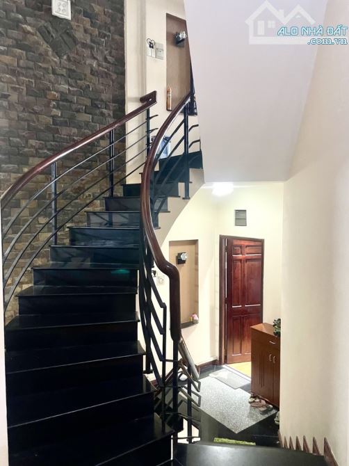 Bán nhà mới 4 tầng đường ô tô Ung Văn Khiêm .Diện tích 103 m2. Giá 18.5 tỷ ,P17 Bình Thạnh - 13