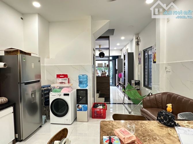 NHÀ BÁN NGAY EMART HẺM XE HƠI 7 CHỖ ✈️THIẾT KẾ 2 TẦNG NHÀ ĐẸP✈️ 4.2X13 - DTCN 58M2 GIÁ 6,7 - 15