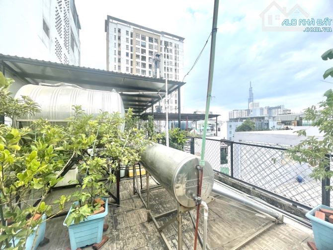 Bán nhà mới 4 tầng đường ô tô Ung Văn Khiêm .Diện tích 103 m2. Giá 18.5 tỷ ,P17 Bình Thạnh - 17