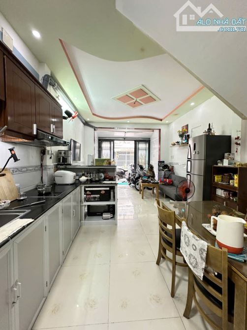 Quận 6, P. 12, hẻm ô tô thông,  Nhà đẹp 2 tầng, 56m2, ô tô, giá rẻ - 2