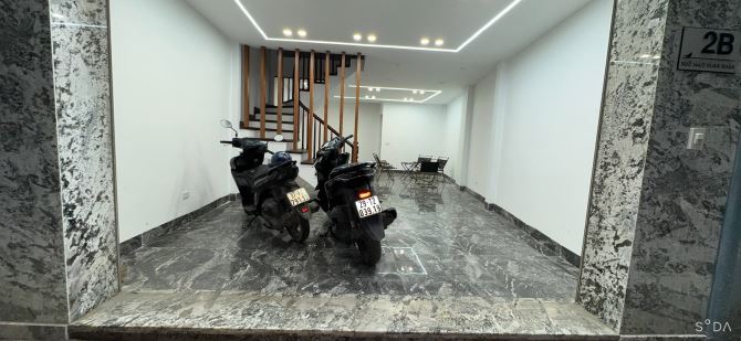 Chính chủ bán nhà dân xây mới 6 tầng, 56m, gần hồ điều hoà, ô tô VF3 vào nhà, Quan Nhân - 2