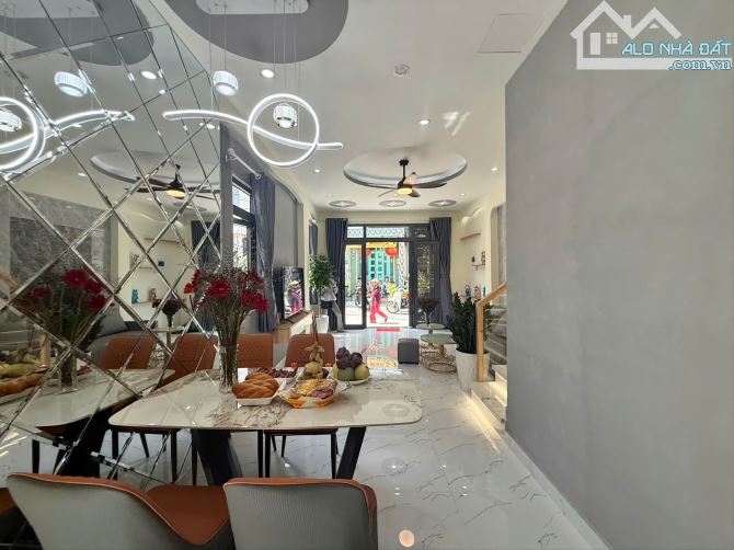 Hẻm Xe Hơi Trước Nhà 8m – 52M2 Vuông A4 – 2 Tầng BTCT – 3PN - Full Nội Thất– Chỉ 7 Tỷ 5TL - 2