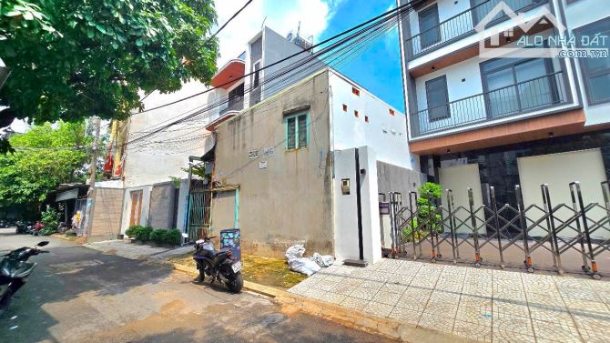 bán dãy trọ mặt tiền Đường 11, Tăng Nhơn Phú B, Q9 -ngang 6.5m - 2