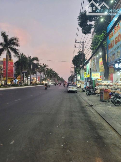 BÁN NHÀ MẶT TIỀN ĐƯỜNG 3/2, CẦN THƠ - 2
