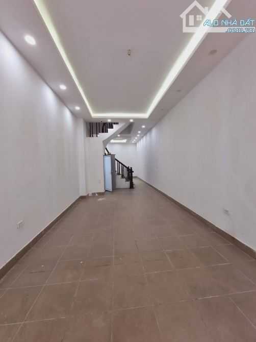 BÁN NHÀ MẶT PHỐ MỄ TRÌ NAM TỪ LIÊM 60m 26.5TỶ 5TẦNG MT 3.9m. KINH DOANH. - 2