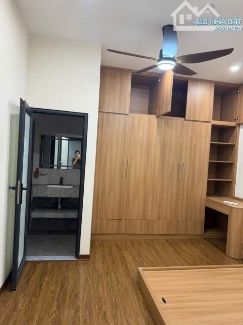 Bán nhà phố Trần Khát Chân 42m2, cách mặt phố vài chục mét, mặt tiền 5.2m, đườn - 2