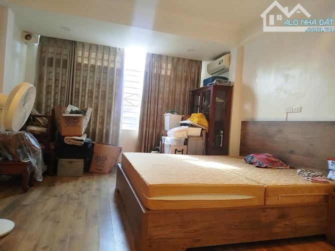 BÁN NHÀ PHÂN LÔ NGUYÊN HỒNG ĐỐNG ĐA 45M 6 TẦNG GARA THANG MÁY VỈA HÈ KINH DOANH GIÁ 20 TỶ - 2