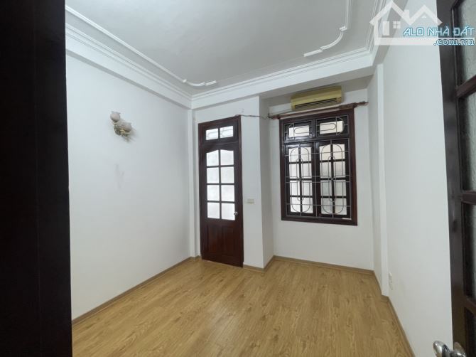 BÁN NHÀ ĐẸP CẦU GIẤY – NGÕ NÔNG 30M RA Ô TÔ – 48M - NHỈNH 9 TỶ - 5 TẦNG - NHIỀU PHÒNG - 2