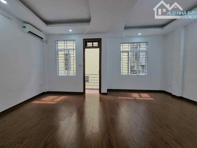5 TẦNG LÔ GÓC - BÃI XE GẦN NHÀ - GẦN HOÀNG QUỐC VIỆT - NGHĨA TÂN - CẦU GIẤY - 2